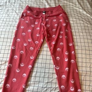 Women’s Red Star Wars Amazon Essentials Jogger Medium